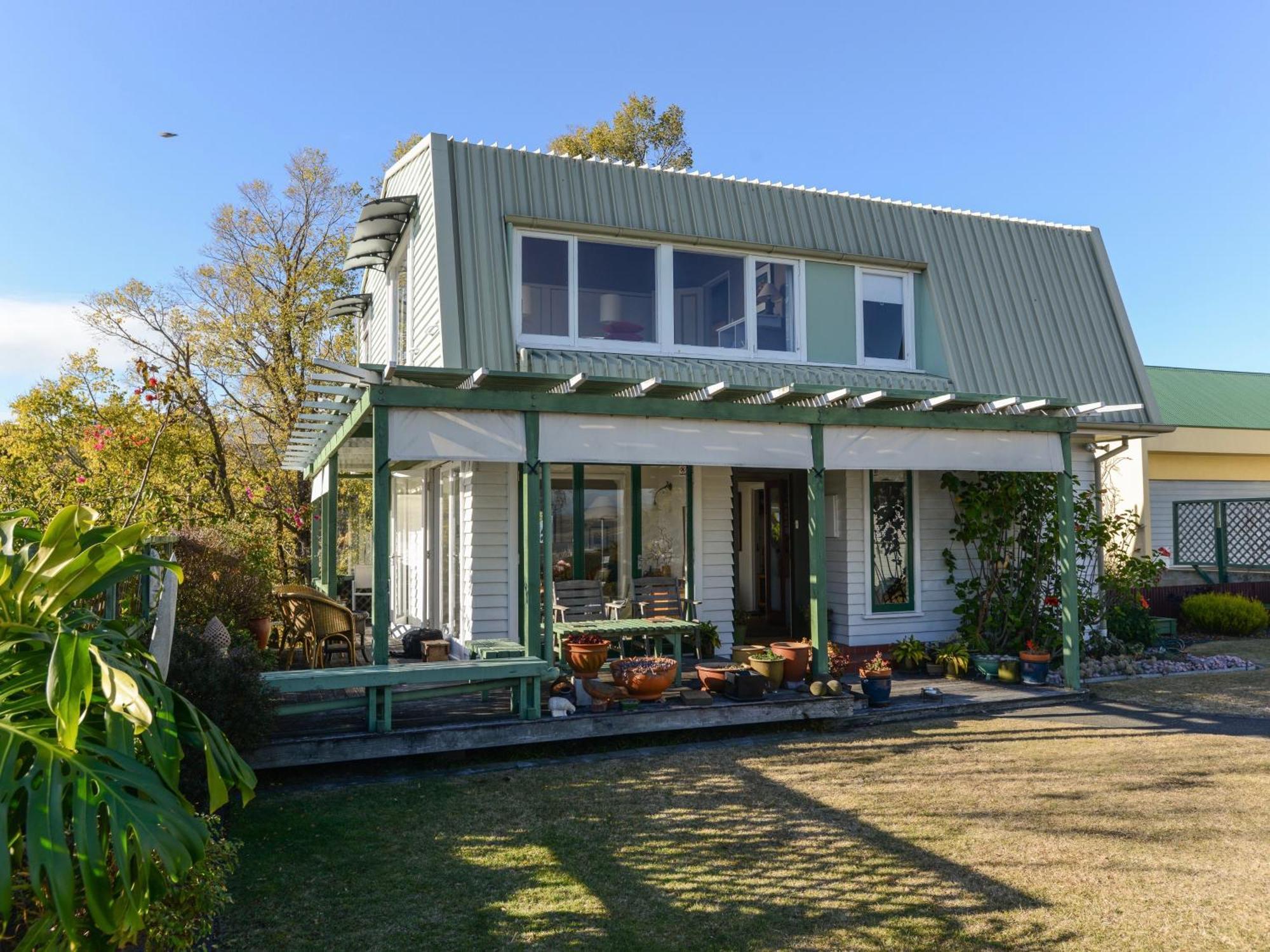 Jacaranda Lodge - Napier Hill Holiday Home Εξωτερικό φωτογραφία